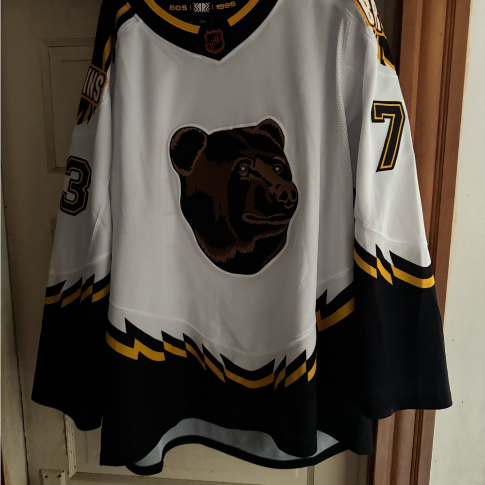 Boston Bruins adidas Charlie McAvoy jersey size 60 new